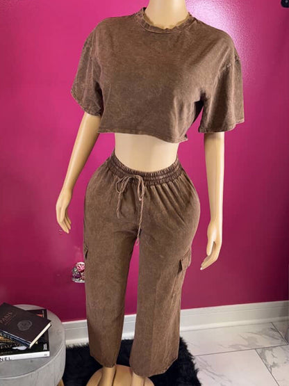 Crop Top & Cargo Sweatpants